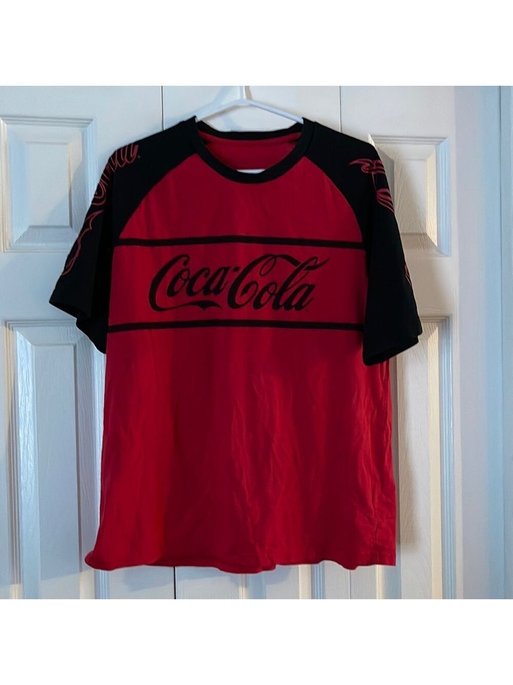 Authentic Coca Cola t-shirt size XL 😍